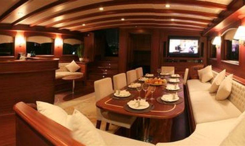 Exquisite dining experience with a stunning view